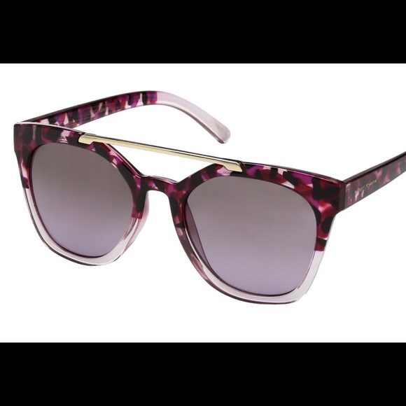 Betsey Johnson Retro Look Sunglasses Gradient Lens - Picture 6 of 8